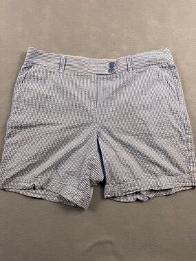 VINEYARD VINES WOMENS SIZE 12 BLUE WHITE STRIPED SEERSUCKER BERMUDA SHORTS
